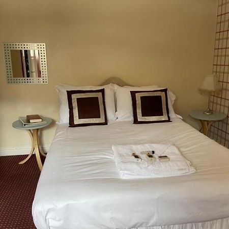 Hotel Bertie Pontypridd Trehafod Esterno foto